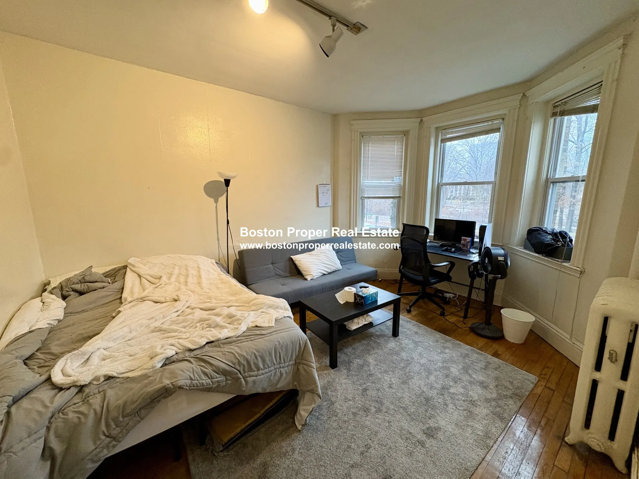 Studio bed, 1 bath apartment for rent at 211 Park Dr Unit 1A, Fenway