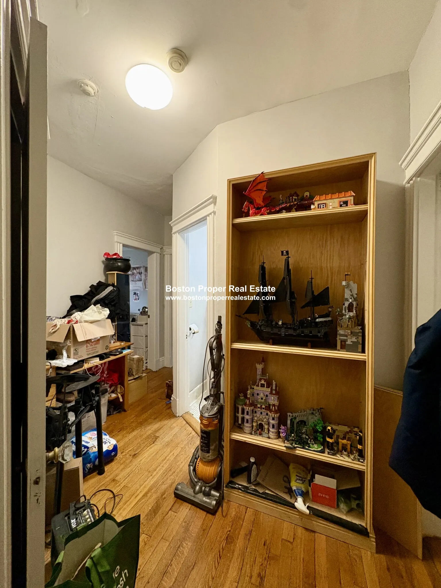 2 bed, 1 bath apartment for rent at 211 Park Dr Unit 23, Fenway — photo 2 of 10