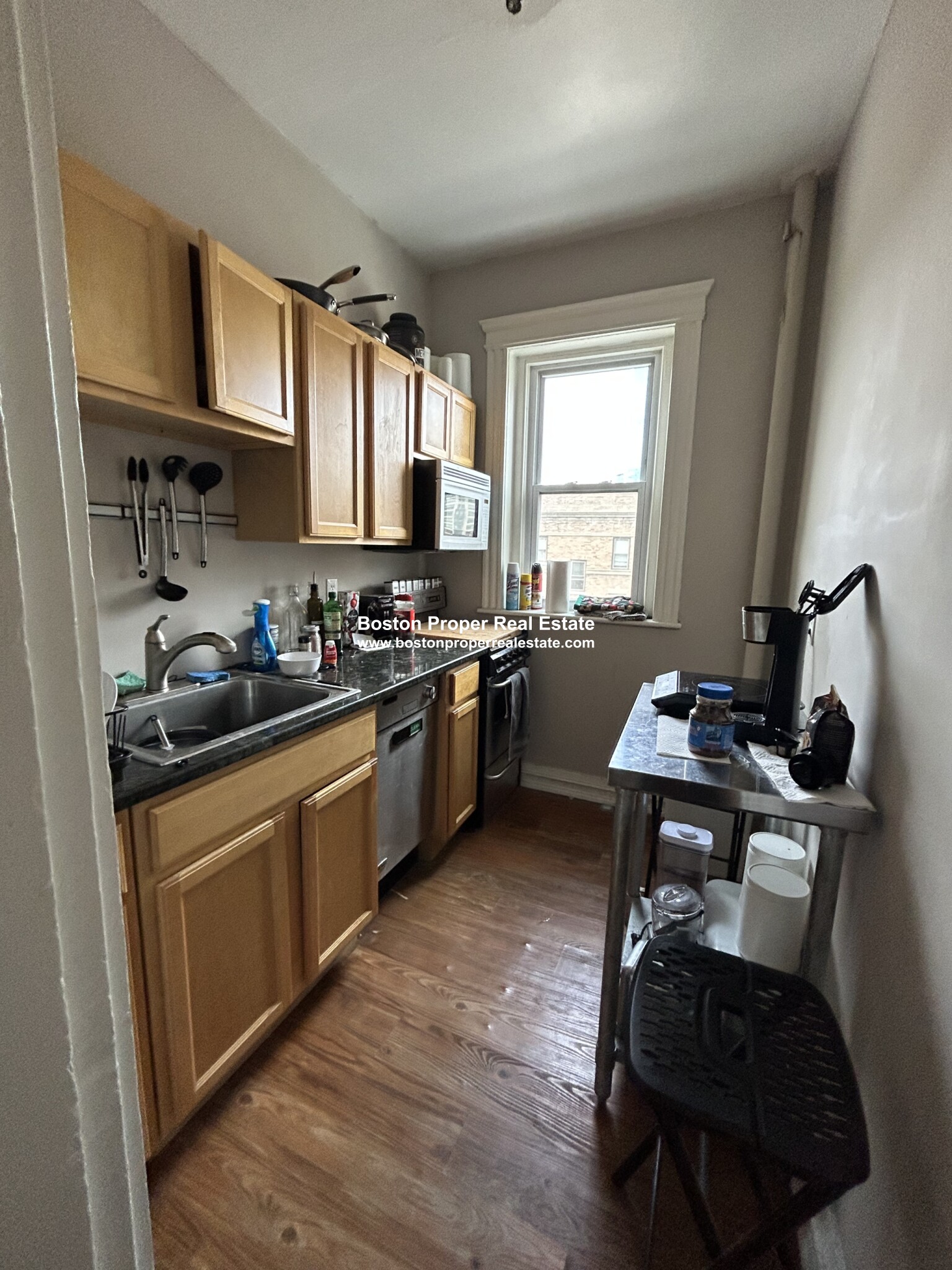 2 bed, 1 bath apartment for rent at 211 Park Dr Unit 41, Fenway — photo 3 of 10