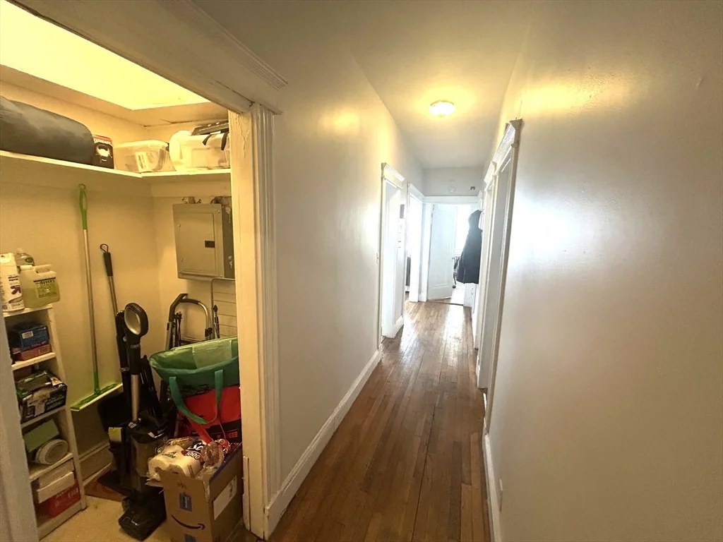 2 bed, 1 bath apartment for rent at 211 Saint Paul St Unit 2, Coolidge Corner — photo 6 of 8