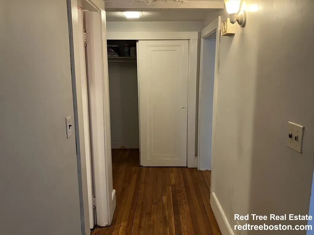 1 bed, 1 bath apartment for rent at 211 Saint Paul St Unit B, Brookline — photo 6 of 6