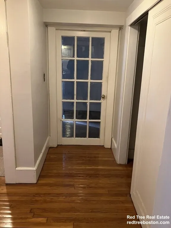 1 bed, 1 bath apartment for rent at 211 Saint Paul St Unit B, Brookline — photo 2 of 6