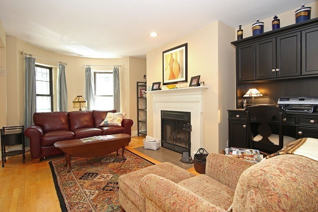 1 bed, 1 bath apartment for rent at 211 W Newton St Unit 2, South End — photo 2 of 16