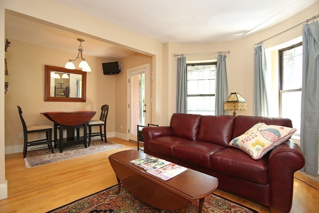 1 bed, 1 bath apartment for rent at 211 W Newton St Unit 2, South End — photo 4 of 16