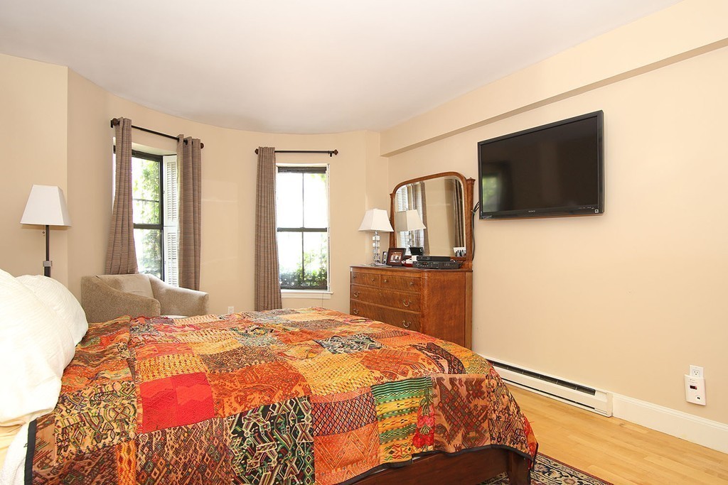 1 bed, 1 bath apartment for rent at 211 W Newton St Unit 2, South End — photo 9 of 16