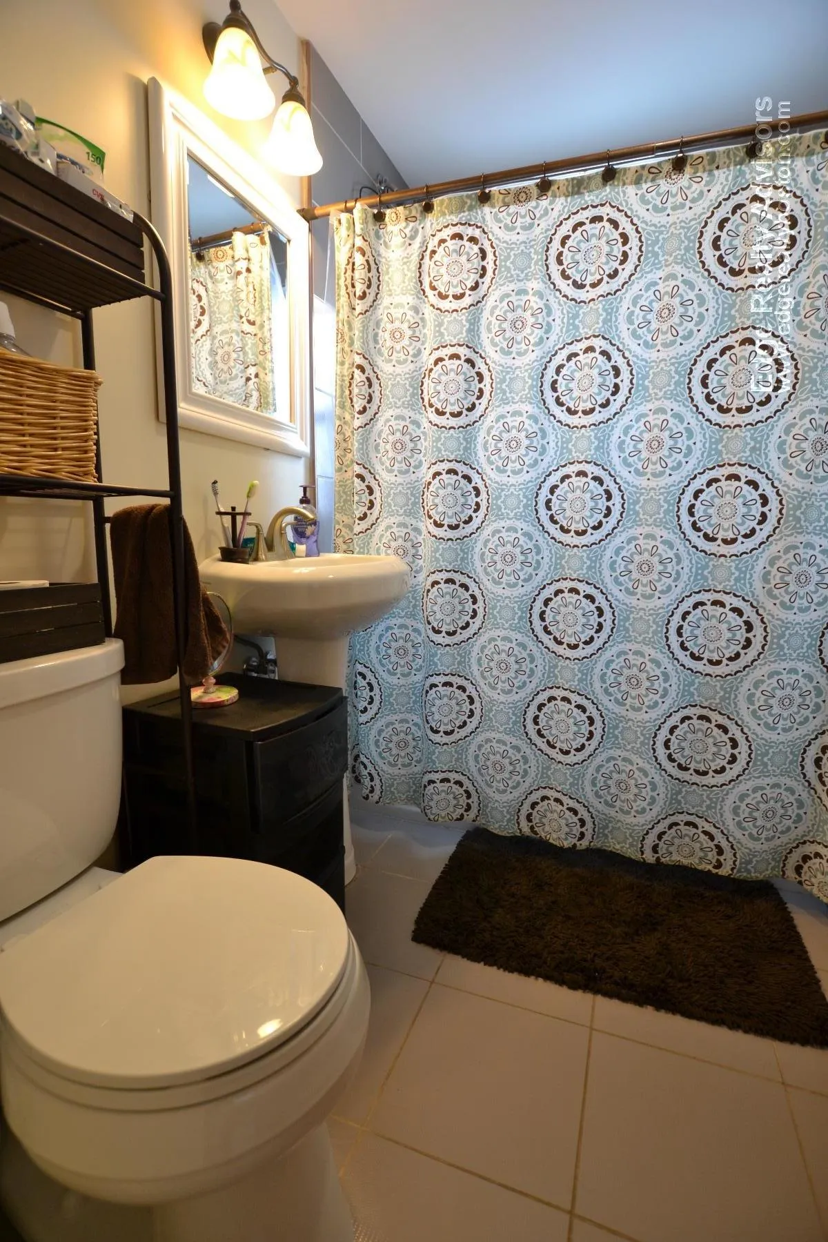 3 bed, 2 bath apartment for rent at 212 Arlington St Unit 1, East Watertown — photo 5 of 9