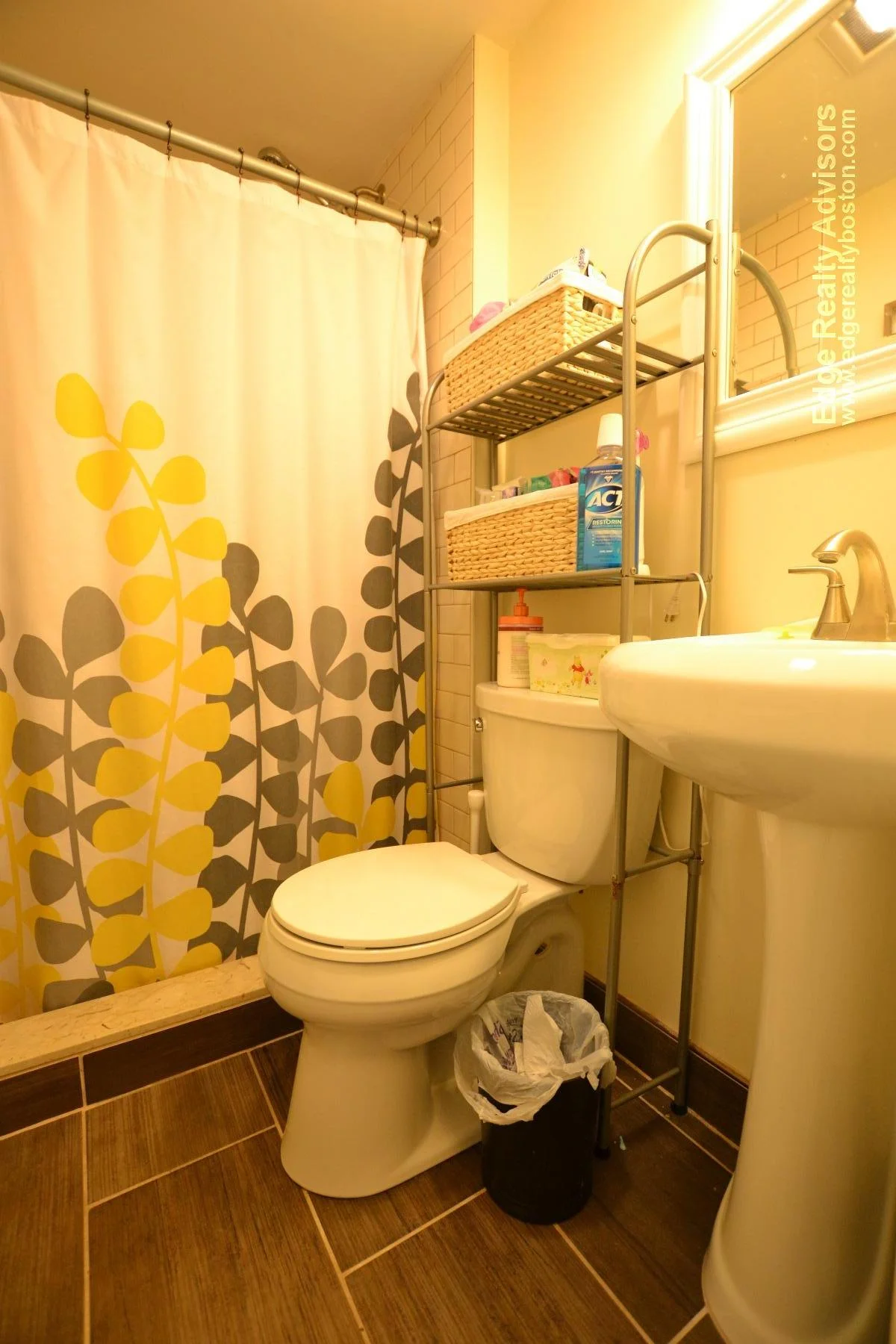 3 bed, 2 bath apartment for rent at 212 Arlington St Unit 1, East Watertown — photo 8 of 9