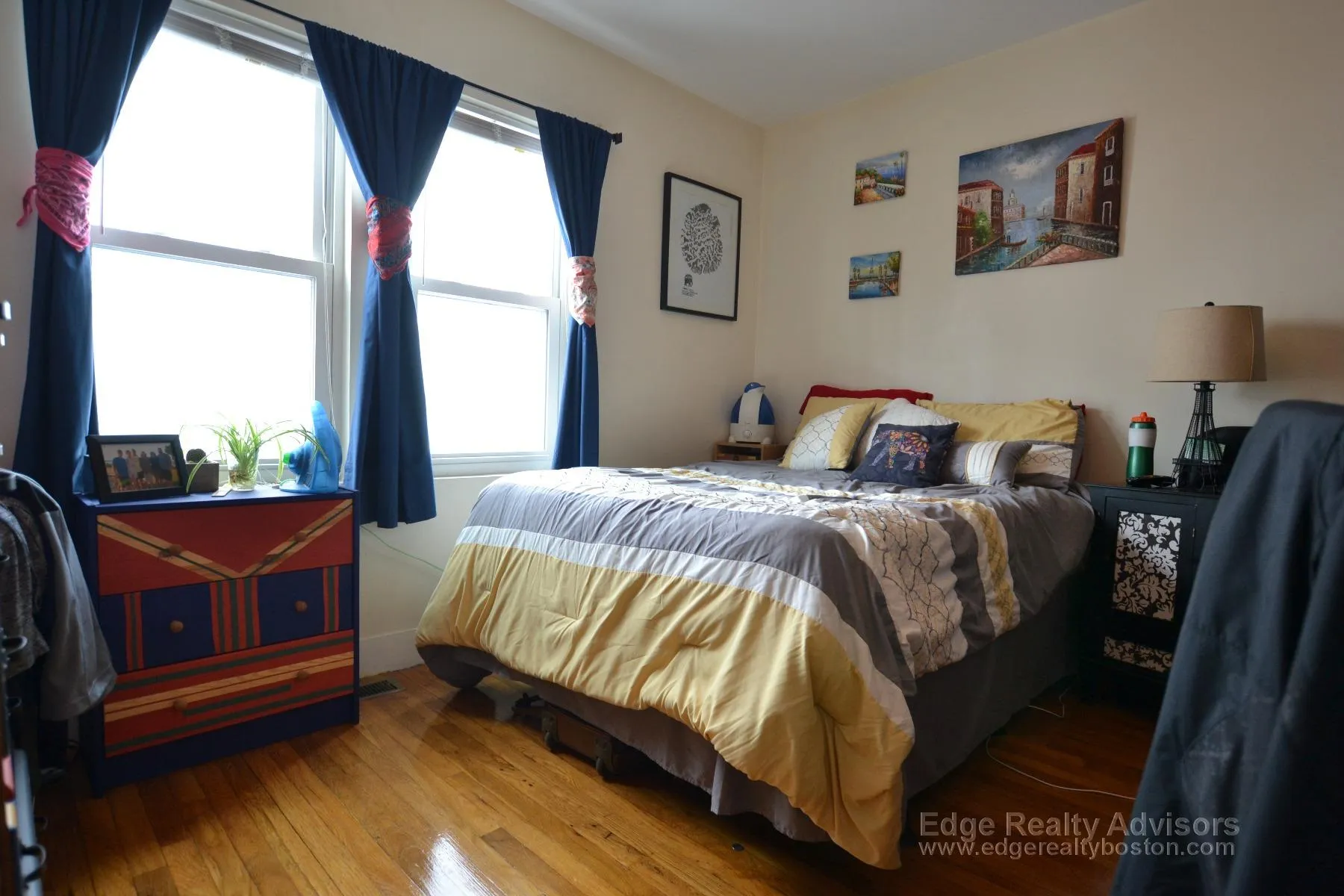 3 bed, 2 bath apartment for rent at 212 Arlington St Unit 1, East Watertown — photo 3 of 9