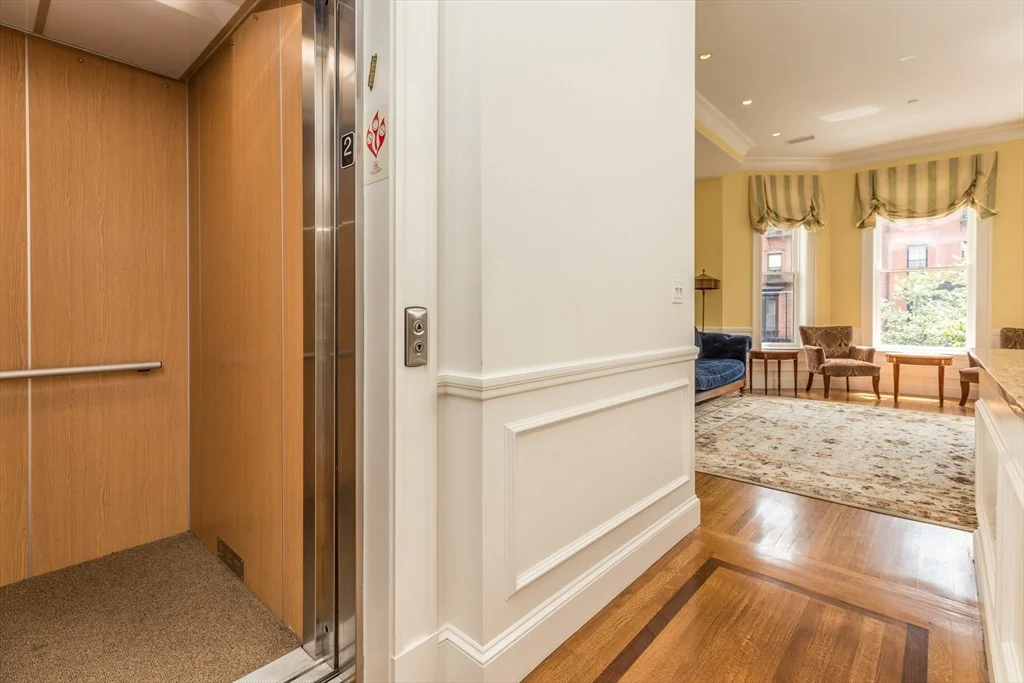 2 bed, 2 bath apartment for rent at 212 Beacon St Unit 2, Back Bay — photo 10 of 24