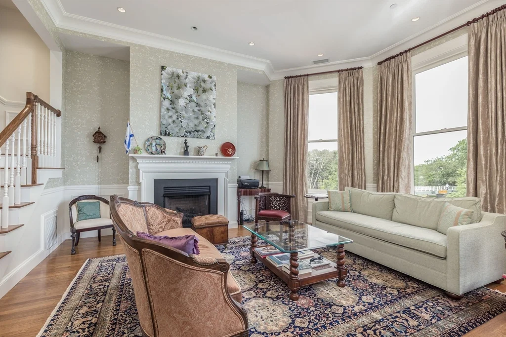 2 bed, 2 bath apartment for rent at 212 Beacon St Unit 2, Back Bay