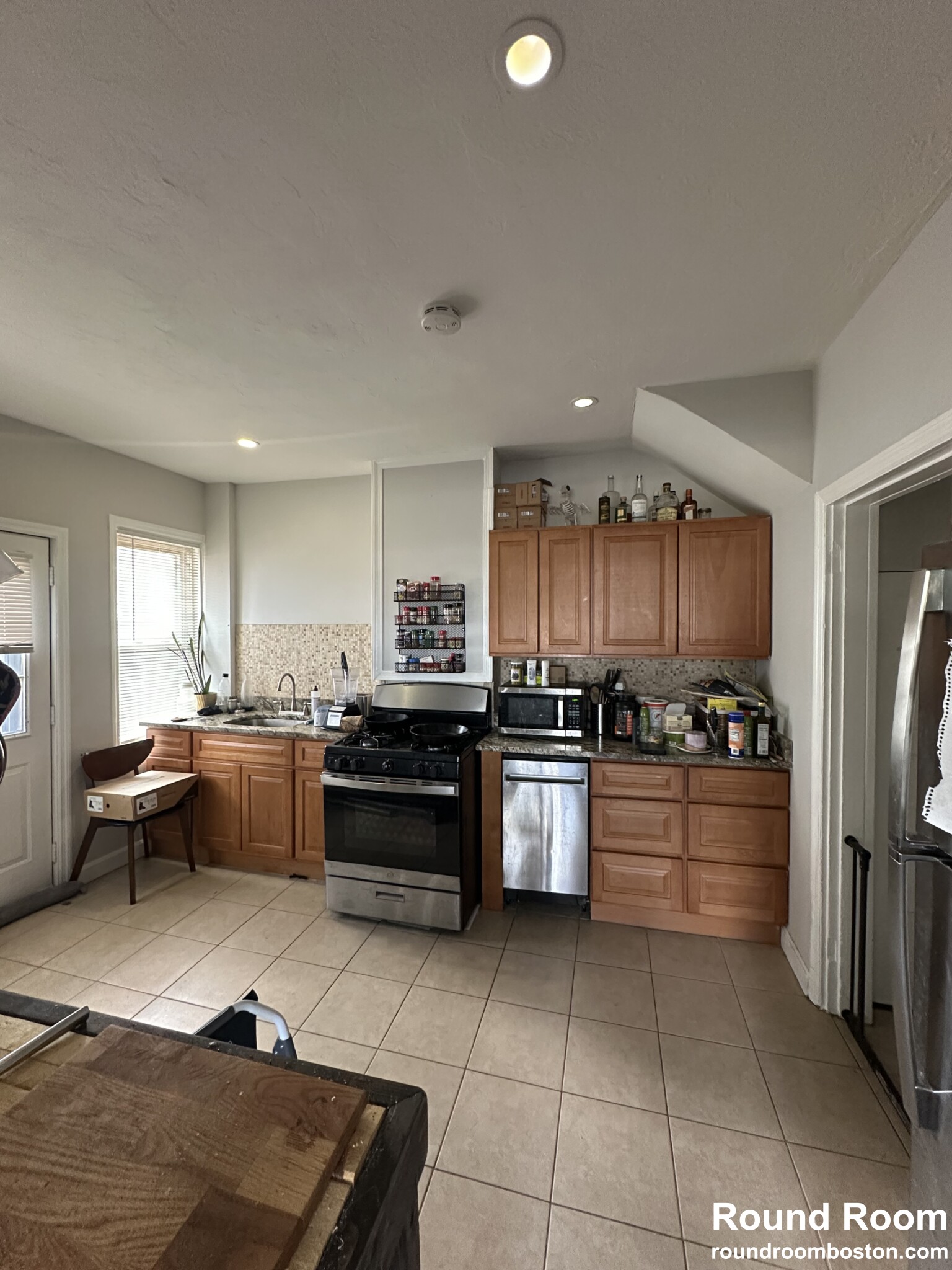 5 bed, 2 bath apartment for rent at 212 California St Unit 1, Nonantum — photo 1 of 21