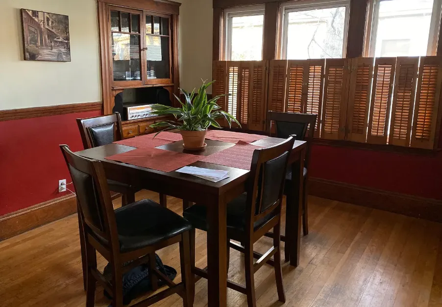 2 bed, 1 bath apartment for rent at 212 Cedar St Unit 2, Powder House Square — photo 6 of 12
