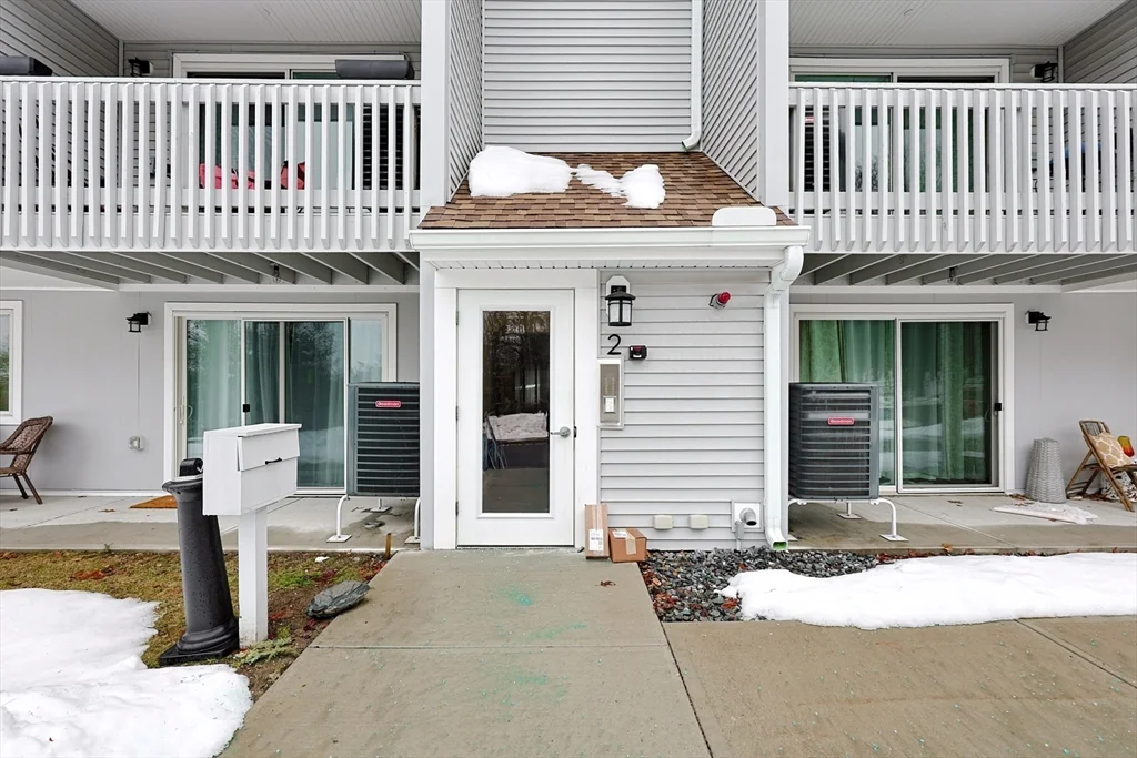 1 bed, 1 bath apartment for rent at 212 Franklin Crossing Rd Unit 12, Franklin — photo 1 of 11