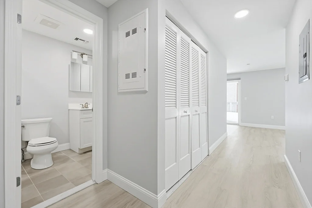 1 bed, 1 bath apartment for rent at 212 Franklin Crossing Rd Unit 12, Franklin — photo 3 of 11