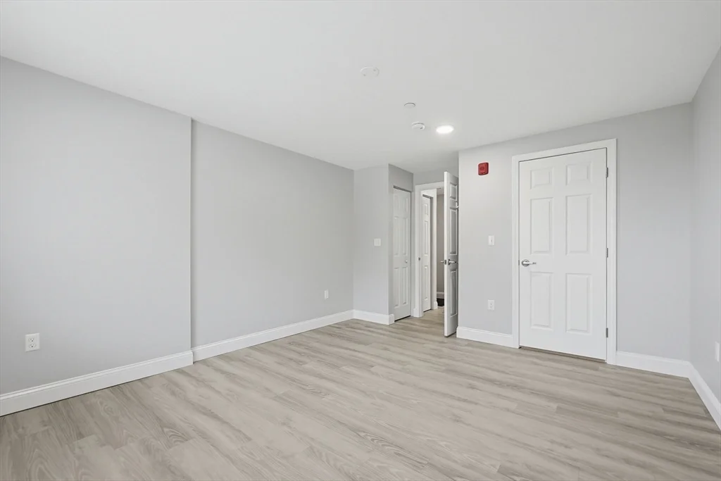 1 bed, 1 bath apartment for rent at 212 Franklin Crossing Rd Unit 12, Franklin — photo 4 of 11