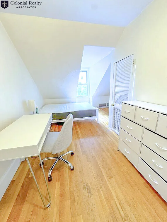 4 bed, 2 bath apartment for rent at 212 Freeman St Unit 6, North Brookline — photo 8 of 11
