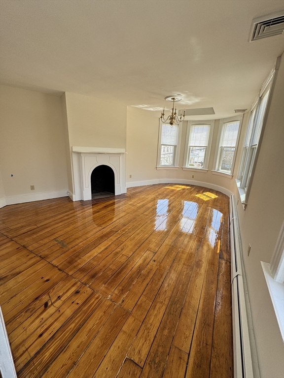 2 bed, 1 bath apartment for rent at 212 Hamilton St Unit 2, Southbridge — photo 4 of 8