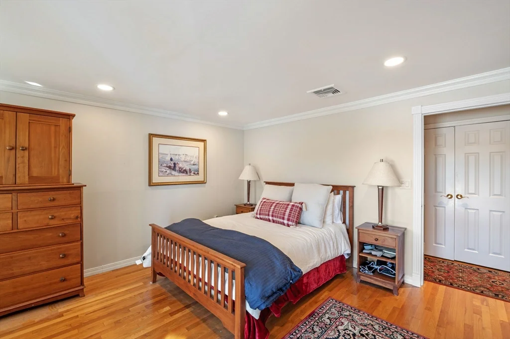 1 bed, 1 bath apartment for rent at 212 Humphrey St Unit 205, Marblehead — photo 17 of 29