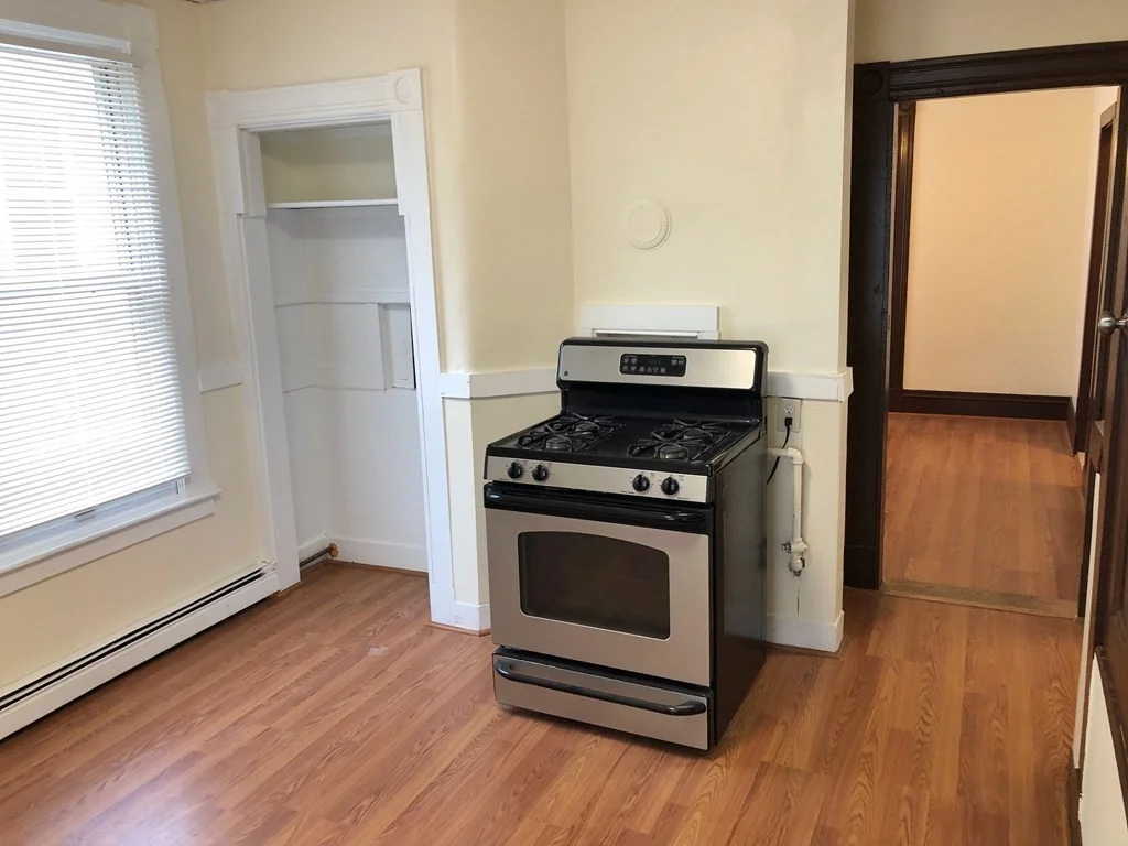 2 bed, 1 bath apartment for rent at 212 Lexington St Unit 2, East Boston — photo 4 of 10