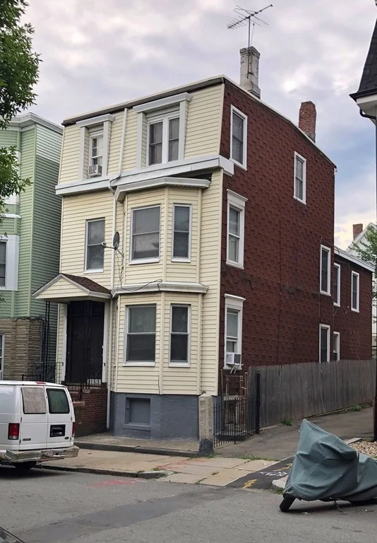 2 bed, 1 bath apartment for rent at 212 Lexington St Unit 2, East Boston