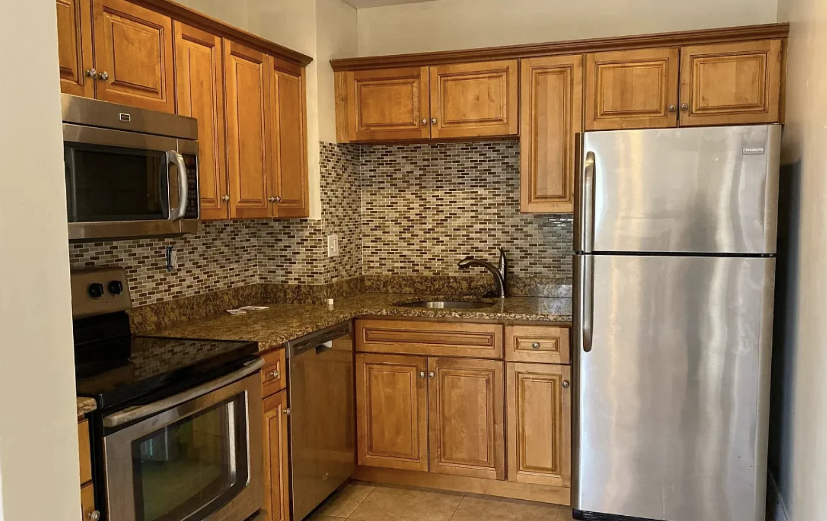 2 bed, 1 bath apartment for rent at 212 Maverick St Unit 3, East Boston — photo 1 of 5