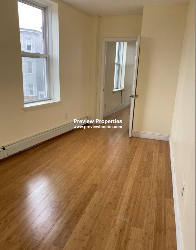 2 bed, 1 bath apartment for rent at 212 Maverick St Unit 3P, East Boston — photo 4 of 8