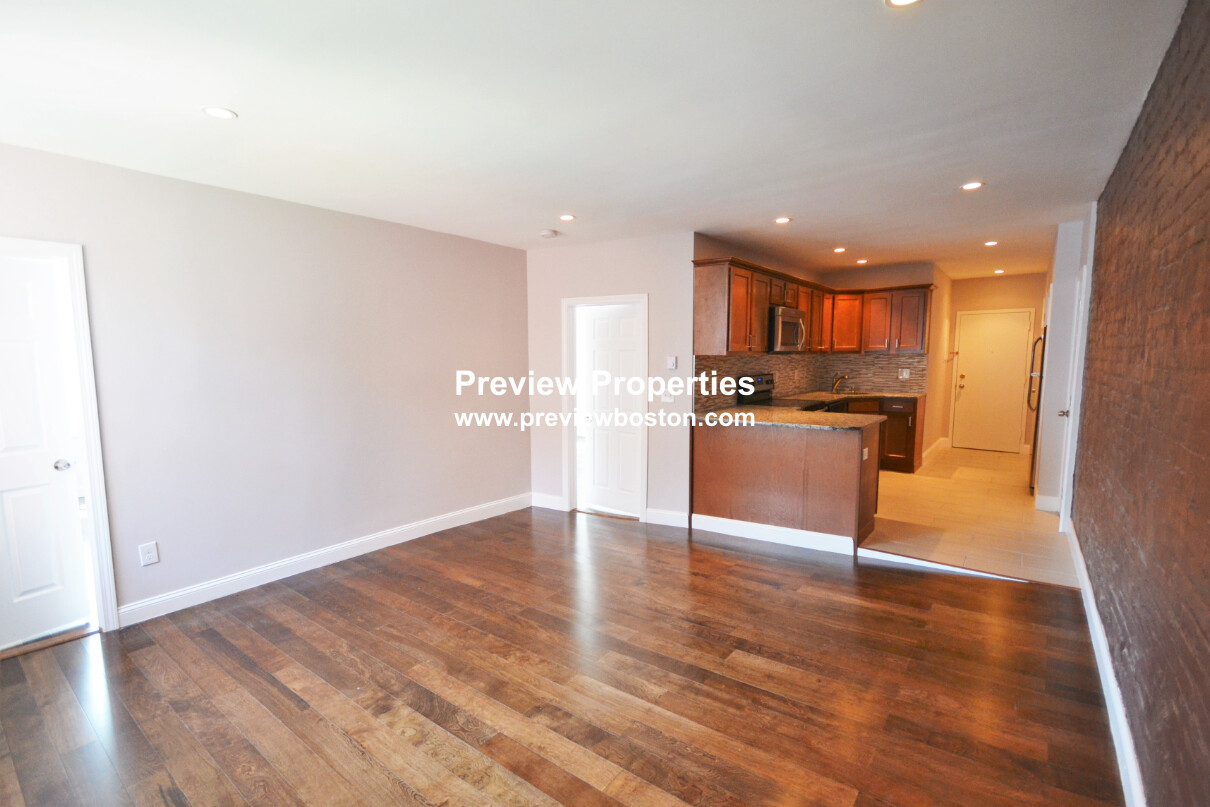 2 bed, 1 bath apartment for rent at 212 Maverick St Unit 4P, East Boston — photo 7 of 12
