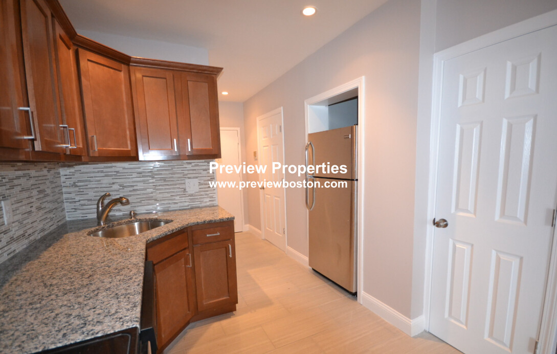 2 bed, 1 bath apartment for rent at 212 Maverick St Unit 4P, East Boston — photo 6 of 12