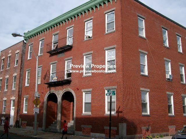 2 bed, 1 bath apartment for rent at 212 Maverick St Unit 4P, East Boston — photo 12 of 12