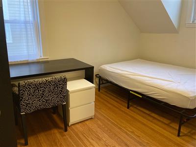 7 bed, 2 bath apartment for rent at 212 Norfolk St Unit 1, The Port — photo 17 of 21