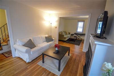 7 bed, 2 bath apartment for rent at 212 Norfolk St Unit 1, The Port — photo 8 of 21