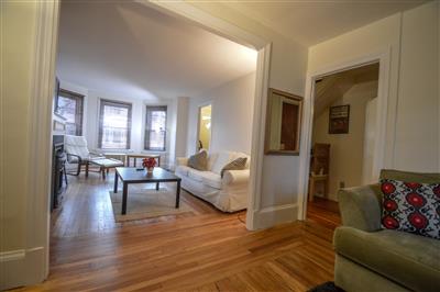 7 bed, 2 bath apartment for rent at 212 Norfolk St Unit 1, The Port — photo 7 of 21