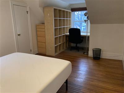 7 bed, 2 bath apartment for rent at 212 Norfolk St Unit 1, The Port — photo 16 of 21