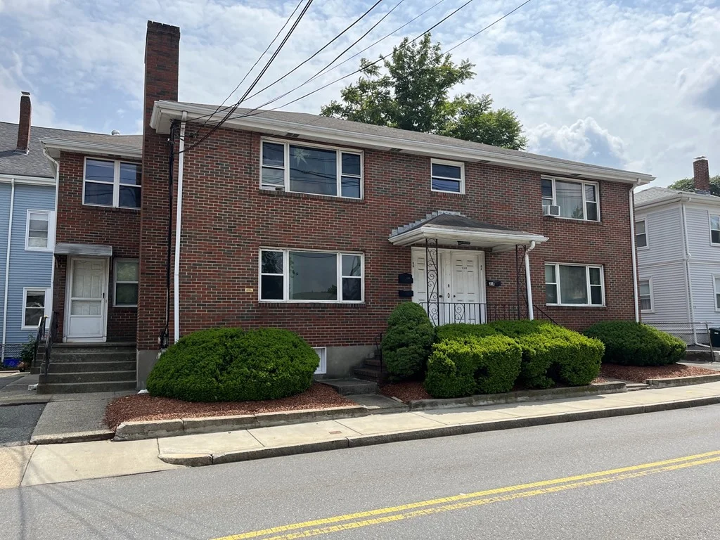 Studio bed, 1 bath apartment for rent at 212 School St Unit A, Waltham — photo 8 of 8