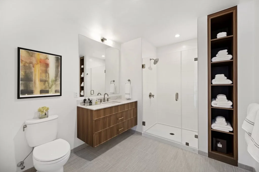 2 bed, 2 bath apartment for rent at 212 Stuart St Unit 1402, Boston — photo 5 of 22
