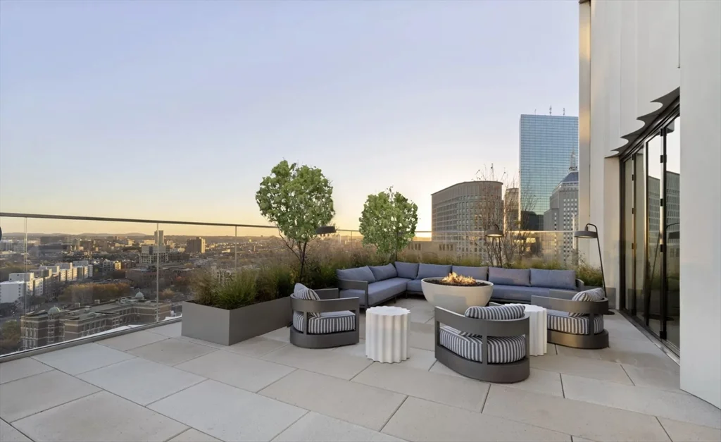 2 bed, 2 bath apartment for rent at 212 Stuart St Unit 1402, Boston — photo 18 of 22