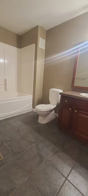 2 bed, 2 bath apartment for rent at 212 Tamarack Ln Unit 212, Abington — photo 9 of 12