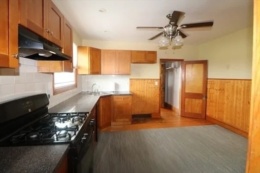 2 bed, 1 bath apartment for rent at 213 Billings Rd Unit 2, Quincy — photo 5 of 11