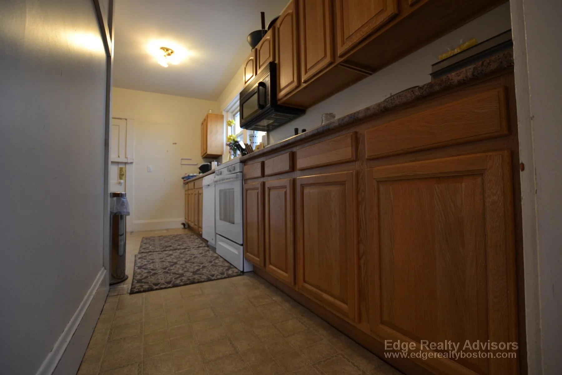 4 bed, 2 bath apartment for rent at 213 Chestnut Hill Ave Unit 3, Brighton — photo 1 of 13