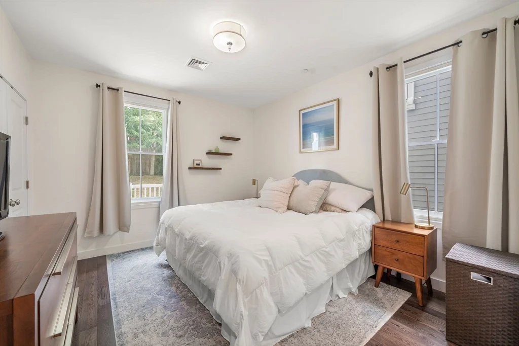 3 bed, 2 bath apartment for rent at 213 E Eagle St Unit 3, East Boston — photo 14 of 28