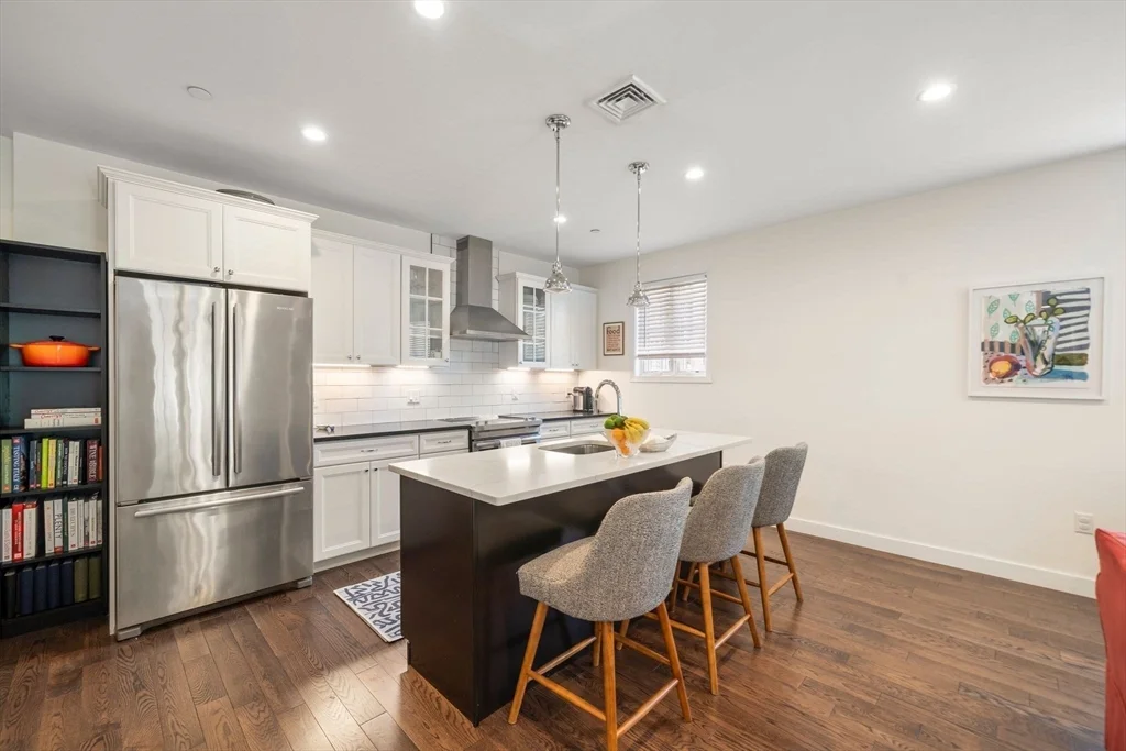 3 bed, 2 bath apartment for rent at 213 E Eagle St Unit 3, East Boston — photo 5 of 28