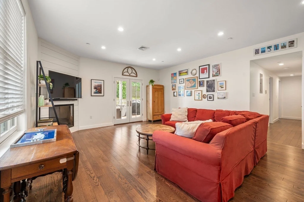 3 bed, 2 bath apartment for rent at 213 E Eagle St Unit 3, East Boston — photo 11 of 28