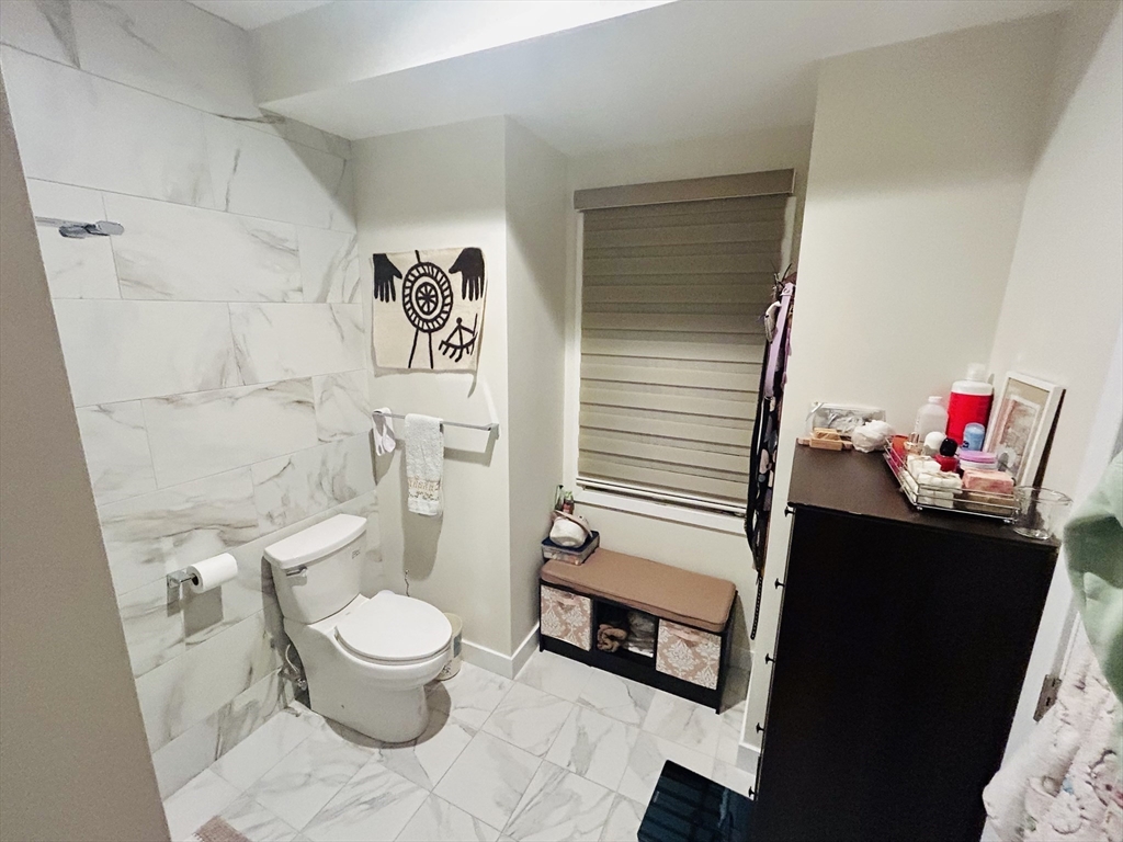 2 bed, 2 bath apartment for rent at 213 East Eagle St Unit 6, East Boston — photo 19 of 28