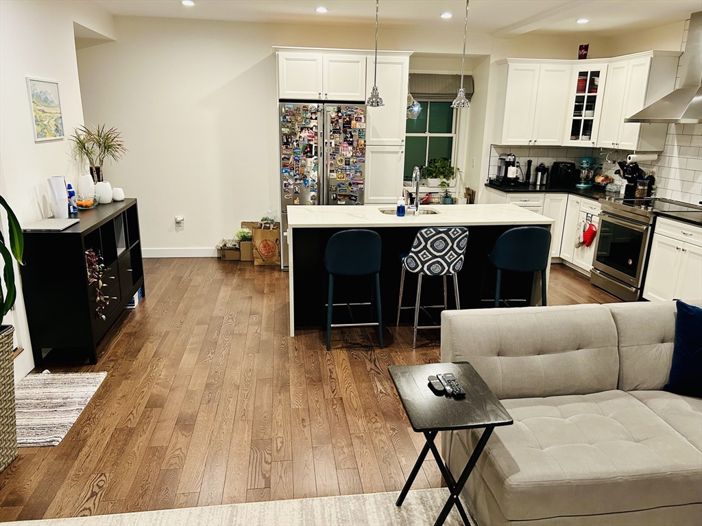 2 bed, 2 bath apartment for rent at 213 East Eagle St Unit 6, East Boston — photo 6 of 28