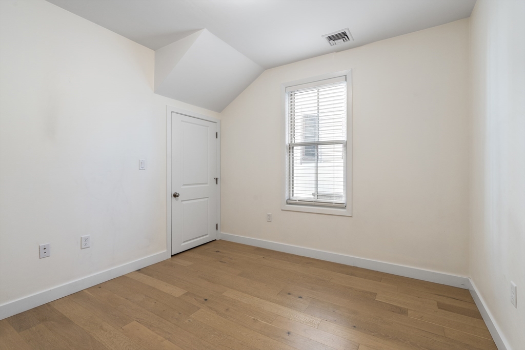 2 bed, 2 bath apartment for rent at 213 East Eagle St Unit 1, East Boston — photo 14 of 15