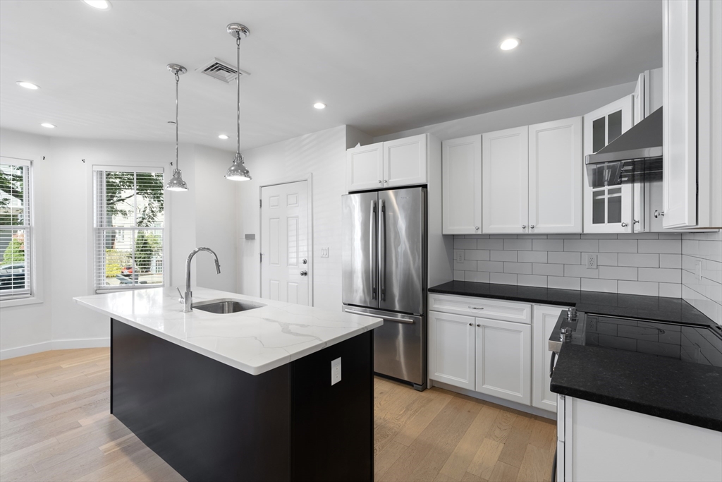 2 bed, 2 bath apartment for rent at 213 East Eagle St Unit 1, East Boston — photo 4 of 15