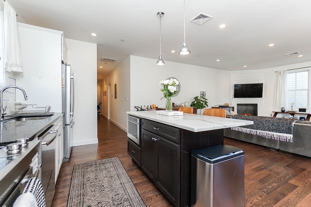 2 bed, 2 bath apartment for rent at 213 East Eagle St Unit 2, East Boston — photo 29 of 29