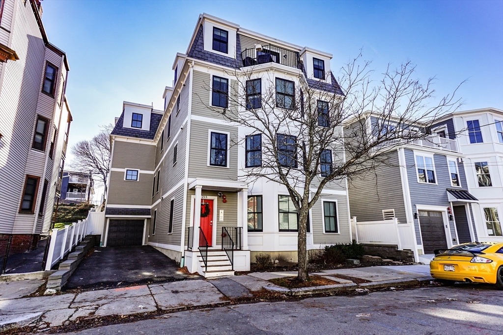 2 bed, 2 bath apartment for rent at 213 East Eagle St Unit 2, East Boston — photo 2 of 29