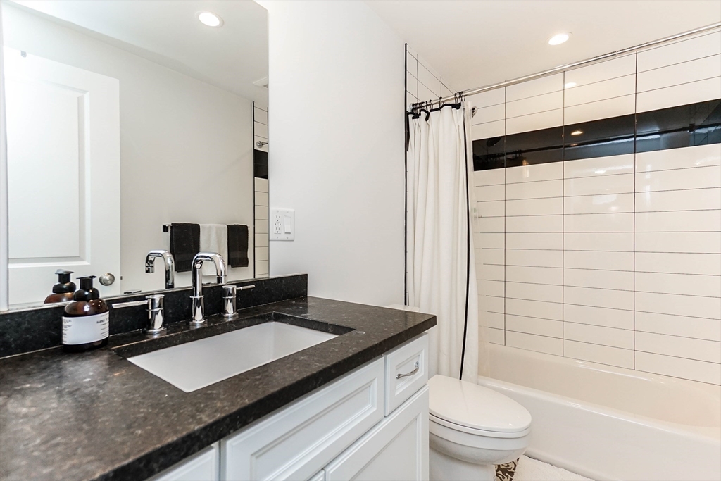 2 bed, 2 bath apartment for rent at 213 East Eagle St Unit 2, East Boston — photo 25 of 29