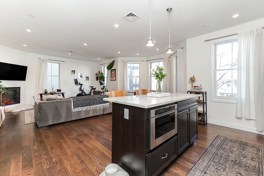 2 bed, 2 bath apartment for rent at 213 East Eagle St Unit 2, East Boston — photo 6 of 29